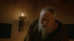 extant_GameOfThrones_2x03-WhatIsDeadMayNeverDie_4012