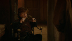 extant_GameOfThrones_2x03-WhatIsDeadMayNeverDie_4054