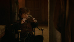 extant_GameOfThrones_2x03-WhatIsDeadMayNeverDie_4059