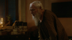 extant_GameOfThrones_2x03-WhatIsDeadMayNeverDie_4094