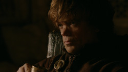 extant_GameOfThrones_2x03-WhatIsDeadMayNeverDie_4246