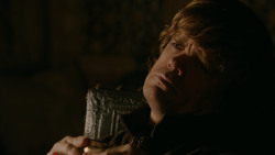 extant_GameOfThrones_2x03-WhatIsDeadMayNeverDie_4334