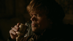 extant_GameOfThrones_2x03-WhatIsDeadMayNeverDie_4366