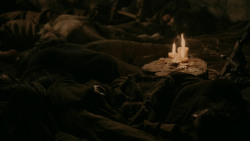 extant_GameOfThrones_2x03-WhatIsDeadMayNeverDie_4449
