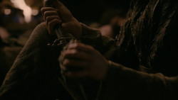 extant_GameOfThrones_2x03-WhatIsDeadMayNeverDie_4450