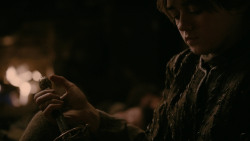 extant_GameOfThrones_2x03-WhatIsDeadMayNeverDie_4459