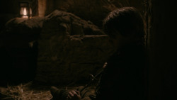 extant_GameOfThrones_2x03-WhatIsDeadMayNeverDie_4464