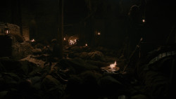 extant_GameOfThrones_2x03-WhatIsDeadMayNeverDie_4471