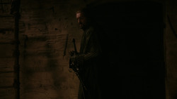 extant_GameOfThrones_2x03-WhatIsDeadMayNeverDie_4479