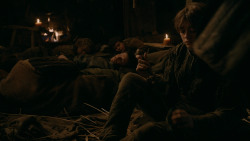 extant_GameOfThrones_2x03-WhatIsDeadMayNeverDie_4481