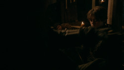 extant_GameOfThrones_2x03-WhatIsDeadMayNeverDie_4487