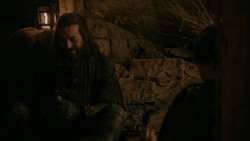 extant_GameOfThrones_2x03-WhatIsDeadMayNeverDie_4529