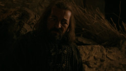 extant_GameOfThrones_2x03-WhatIsDeadMayNeverDie_4695