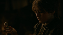 extant_GameOfThrones_2x03-WhatIsDeadMayNeverDie_4708