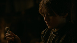 extant_GameOfThrones_2x03-WhatIsDeadMayNeverDie_4717