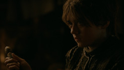 extant_GameOfThrones_2x03-WhatIsDeadMayNeverDie_4721