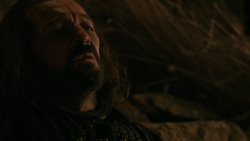 extant_GameOfThrones_2x03-WhatIsDeadMayNeverDie_4765