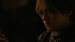 extant_GameOfThrones_2x03-WhatIsDeadMayNeverDie_4780