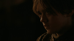 extant_GameOfThrones_2x03-WhatIsDeadMayNeverDie_4844