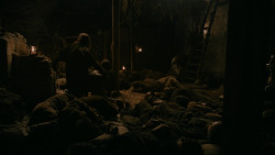 extant_GameOfThrones_2x03-WhatIsDeadMayNeverDie_4907
