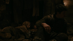 extant_GameOfThrones_2x03-WhatIsDeadMayNeverDie_4911