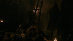 extant_GameOfThrones_2x03-WhatIsDeadMayNeverDie_4915