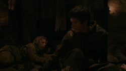 extant_GameOfThrones_2x03-WhatIsDeadMayNeverDie_4916