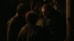 extant_GameOfThrones_2x03-WhatIsDeadMayNeverDie_4927