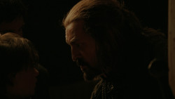 extant_GameOfThrones_2x03-WhatIsDeadMayNeverDie_4940