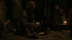 extant_GameOfThrones_2x03-WhatIsDeadMayNeverDie_4961
