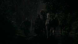extant_GameOfThrones_2x03-WhatIsDeadMayNeverDie_4969