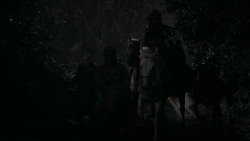 extant_GameOfThrones_2x03-WhatIsDeadMayNeverDie_4971