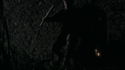 extant_GameOfThrones_2x03-WhatIsDeadMayNeverDie_4974