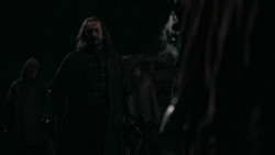 extant_GameOfThrones_2x03-WhatIsDeadMayNeverDie_5032