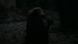 extant_GameOfThrones_2x03-WhatIsDeadMayNeverDie_5090