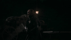 extant_GameOfThrones_2x03-WhatIsDeadMayNeverDie_5094