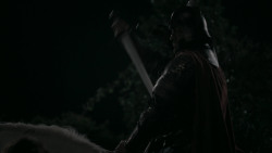 extant_GameOfThrones_2x03-WhatIsDeadMayNeverDie_5114
