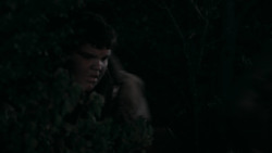 extant_GameOfThrones_2x03-WhatIsDeadMayNeverDie_5138