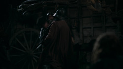 extant_GameOfThrones_2x03-WhatIsDeadMayNeverDie_5194