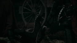 extant_GameOfThrones_2x03-WhatIsDeadMayNeverDie_5197