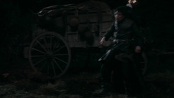 extant_GameOfThrones_2x03-WhatIsDeadMayNeverDie_5205