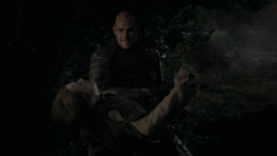 extant_GameOfThrones_2x03-WhatIsDeadMayNeverDie_5211