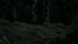 extant_GameOfThrones_2x03-WhatIsDeadMayNeverDie_5271
