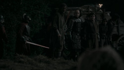 extant_GameOfThrones_2x03-WhatIsDeadMayNeverDie_5279