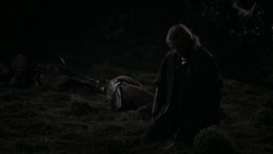 extant_GameOfThrones_2x03-WhatIsDeadMayNeverDie_5355