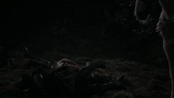 extant_GameOfThrones_2x03-WhatIsDeadMayNeverDie_5360