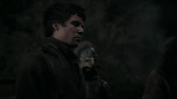 extant_GameOfThrones_2x03-WhatIsDeadMayNeverDie_5385