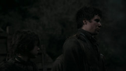 extant_GameOfThrones_2x03-WhatIsDeadMayNeverDie_5387