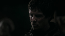 extant_GameOfThrones_2x03-WhatIsDeadMayNeverDie_5405