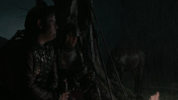 extant_GameOfThrones_2x04-GardenOfBones_0034